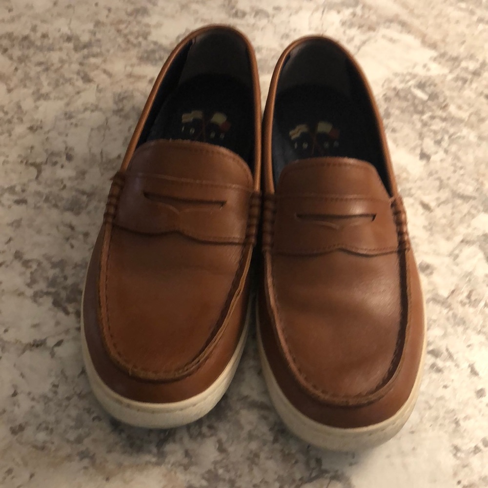 Cole Haan size 8.5 tan loafers